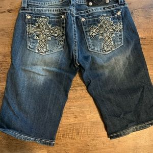 Miss Me Shorts Size 29